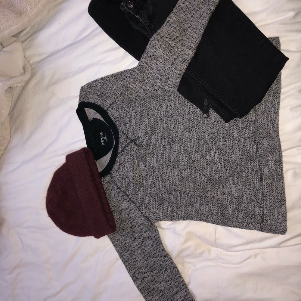 Sweatshirt - Picture 2 of 2